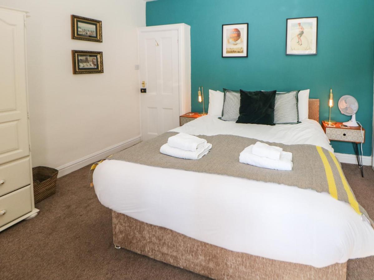 Churchside House Matlock  Bagian luar foto